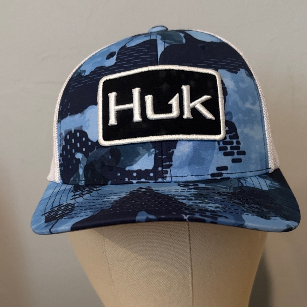 Huk SnapBack Fishing Blue and Black Camo Hat